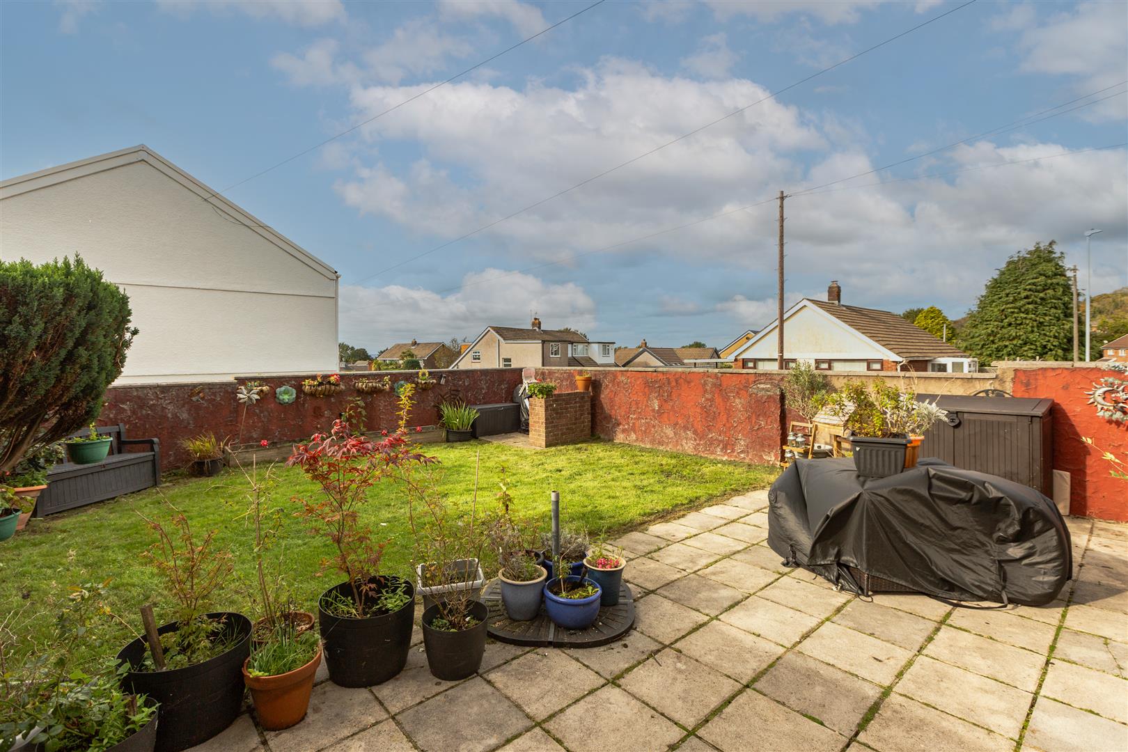 Chiltern Close, Fforestfach, Swansea, SA5 5DA